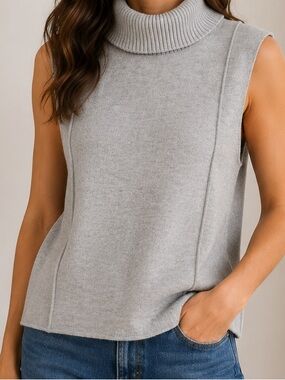 Zara Sleeveless Cowl Neck Sleeveless Sweater - Light Gray Size Medium
